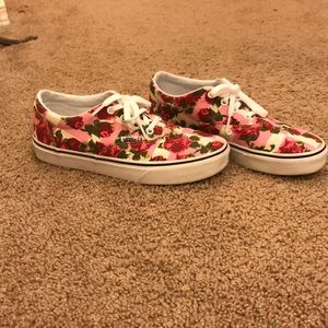 Pink-rose/pink-white checkered Vans